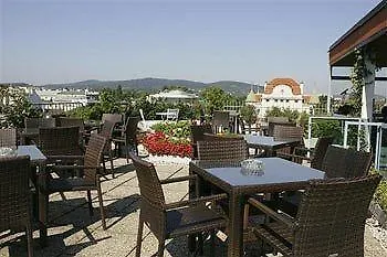 Ekazent Schoenbrunn Hotel Wenen