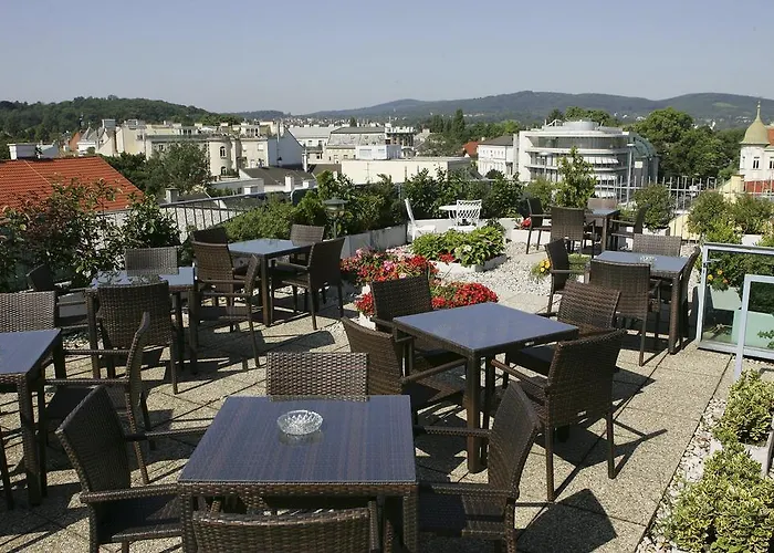 Ekazent Schoenbrunn Hotel 3*
